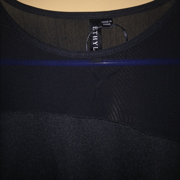 Top - Picture 2 of 2